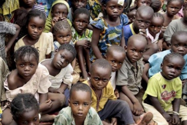 Internally Displaced Children in Bangui, Central African Republic. UN Photo/Evan Schneider