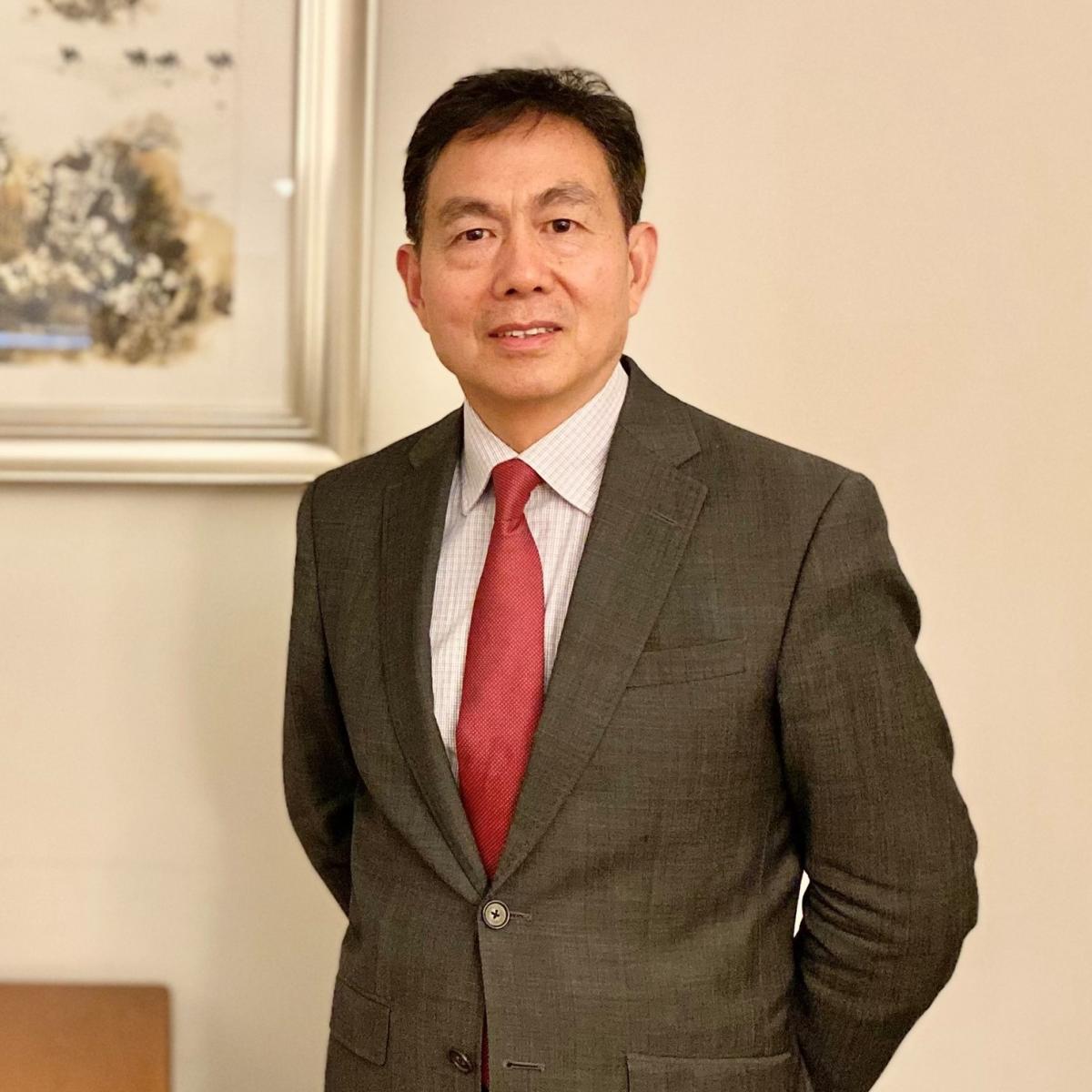 zhongliang_chen.jpg