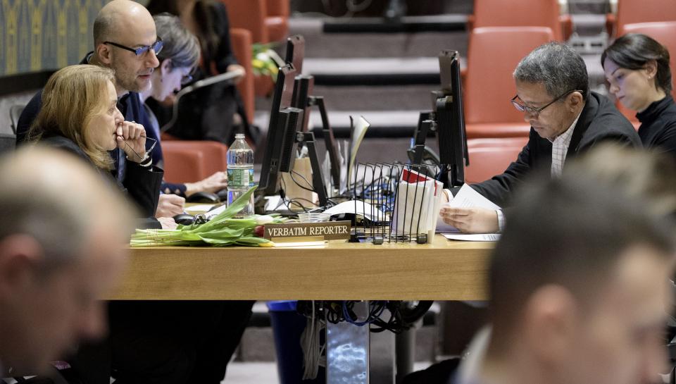 A verbatim reporter working at a meeting of the Security Council. 