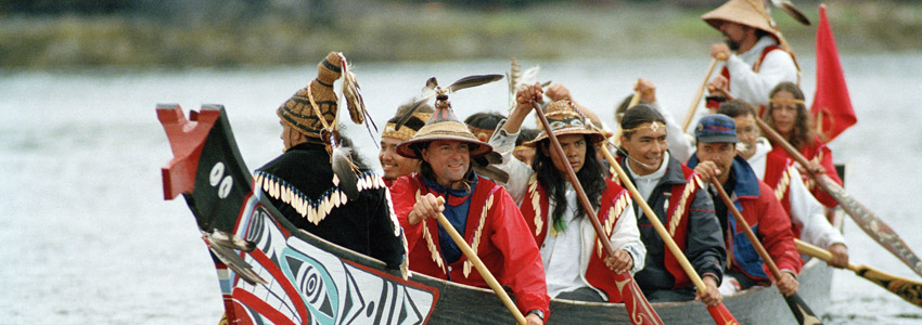 quamish Nation canoe approaching Bella Bella.