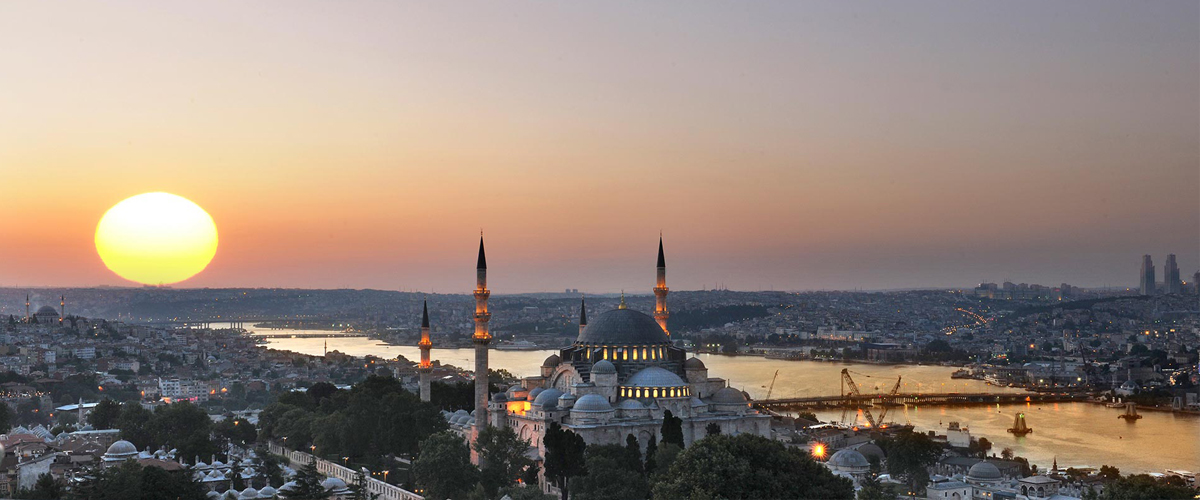 Vue de la capitale turque où se déroule le Sommet mondial sur l'action humanitaire, Istanbul.