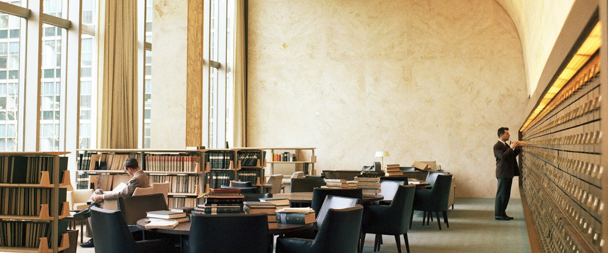 Sala de lectura Â«Woodrow WilsonÂ» de la Biblioteca Dag HammarskjÃ¶ld en la Sede de las Naciones Unidas en Nueva York.