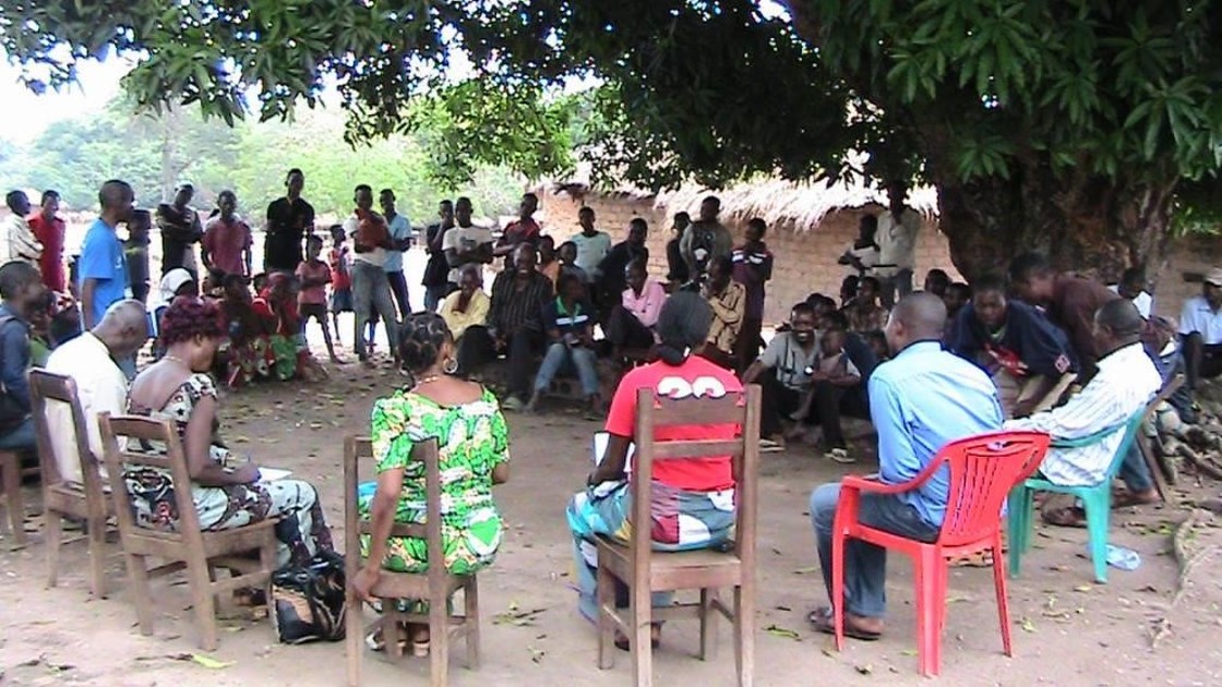 Inclusive dialogue on the establishment of a Village Development Committee in Butondo