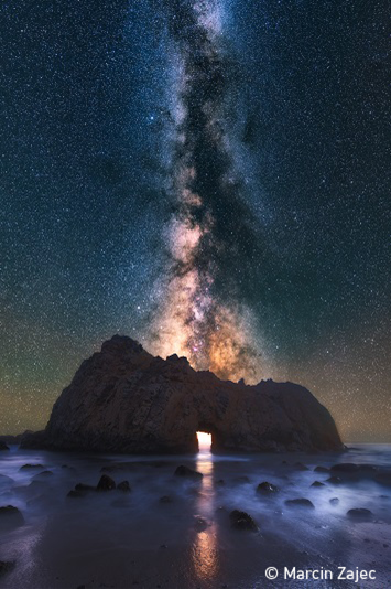 Archway in front of Milky Way. Photo: Zajec, UN World Oceans Day Photo Competition 