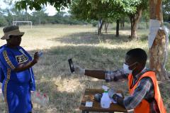 Food distribution in Shamva district, Zimbabwe