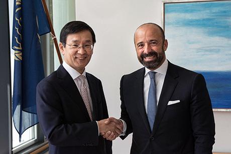 The Legal Counsel with President Paik at the International Tribunal for the Law of the Sea