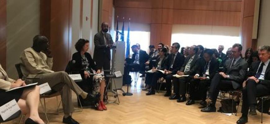 The UN Legal Counsel, Mr. Serpa Soares, delivering introductory remarks and moderating a panel discussion organized by the Steering Committee for the Extraordinary Chambers in the Courts of Cambodia (ECCC) in conjunction with the Office of Legal Affairs