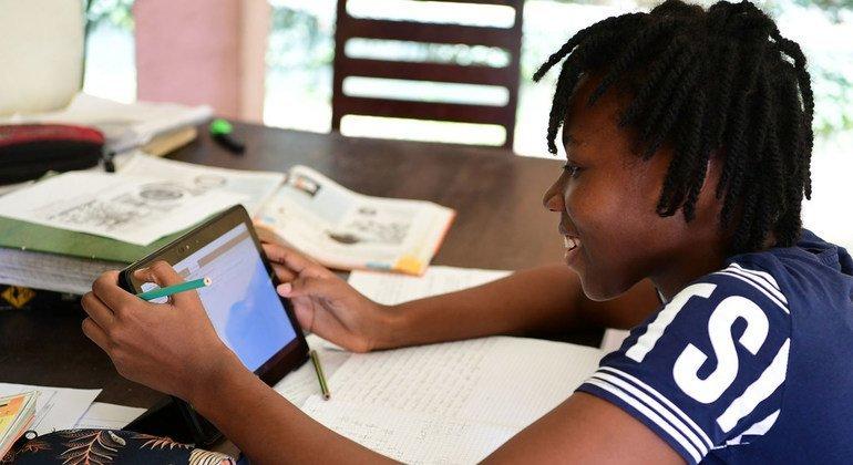 Photo of a girl using AI