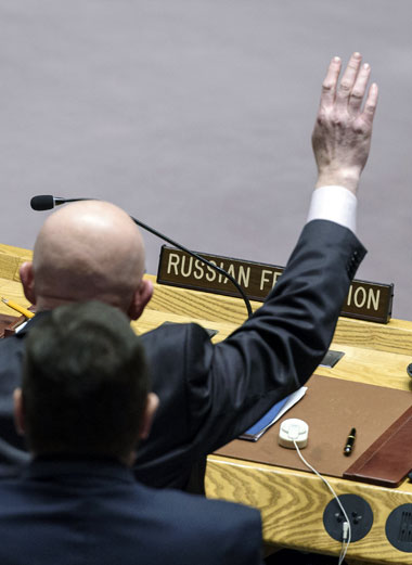 The Security Council votes to authorize a one-year extension of the asset freeze and travel ban imposed in 2014 on individuals or entities threatening peace, security and stability in Yemen.