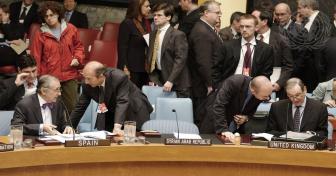 Security Council Lifts Sanctions on Iraq, Approves UN Role, Calls for Appointment of Secretary-General's Special Representative.