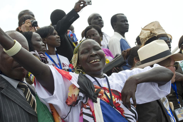 People show their euphoria as Republic of South Sudan proclaims its independence, Juba, 9 Jul '11
