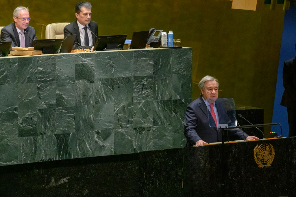 Secretary-General António Guterres (at podium) addresses the 58th plenary meeting of the General Assembly on his priorities for 2023. UN Photo/Mark Garten