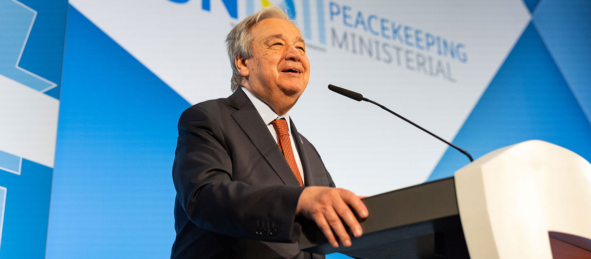 Secretary-General António Guterres delivers remarks at the 2025 UN Peacekeeping Ministerial meeting in Berlin, Germany. © Bundeswehr/Christoph Kassette