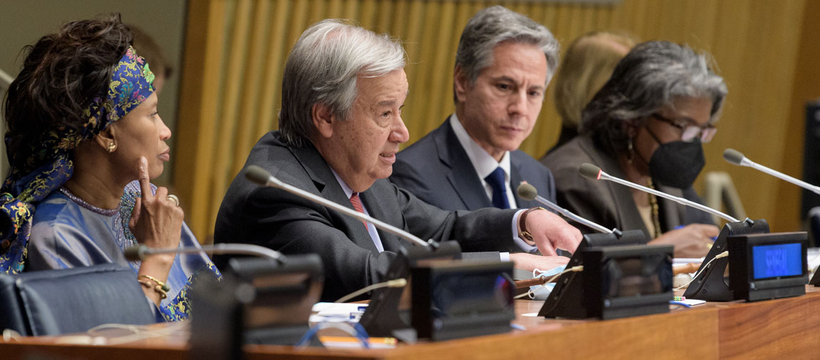 Secretary-General António Guterres (2nd left) addresses the ministerial meeting on "A Call to Action on a Roadmap for Global Food Security" at UN Headquarters. UN Photo/Manuel Elías