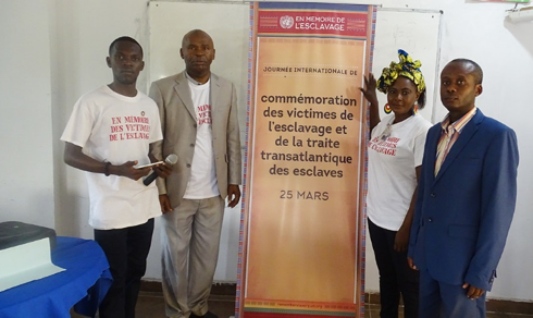 UNIC National Information Officer Prosper Mihindou-Ngoma with participants