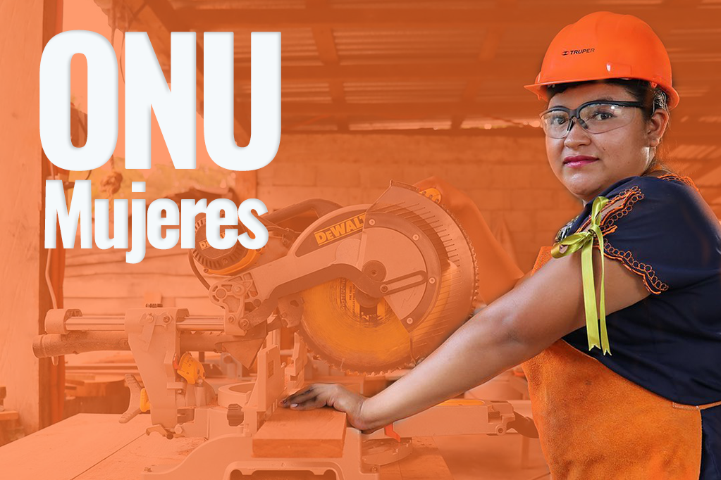 En Petcacab, en Quintana Roo, México, mujeres emprendedoras se dedica a la carpintería