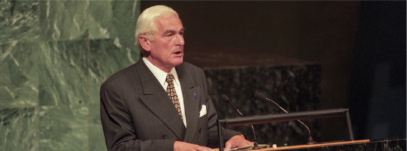 El representante de la Comisión Europea, Luigi Boselli, se dirige a la Asamblea General de la ONU en Nueva York.