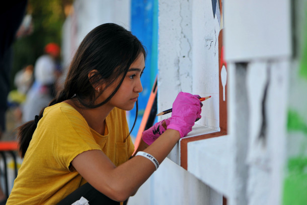 woman painting