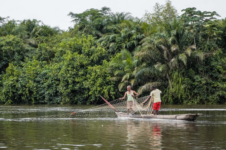 Fishing on Congo River.