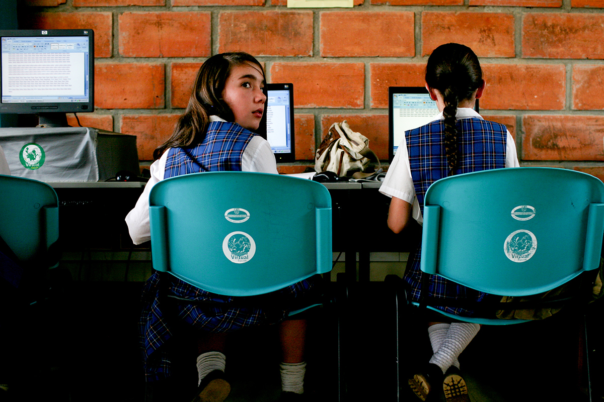 A computer class at a rural secondary school in La Ceja del Tambo