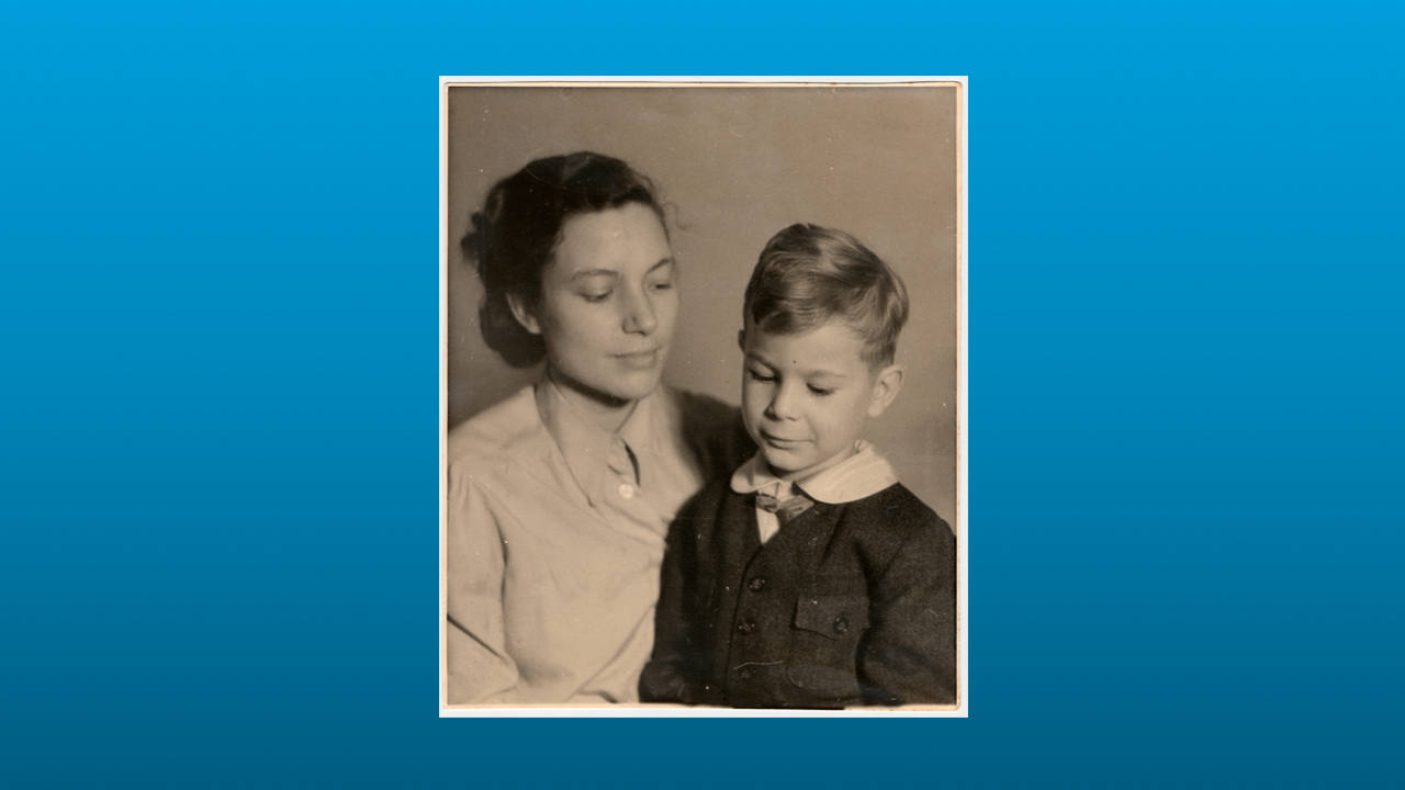 Studio portrait of Lotte and Robert Wagemann, c. 1942-1943, Berlin, Germany.