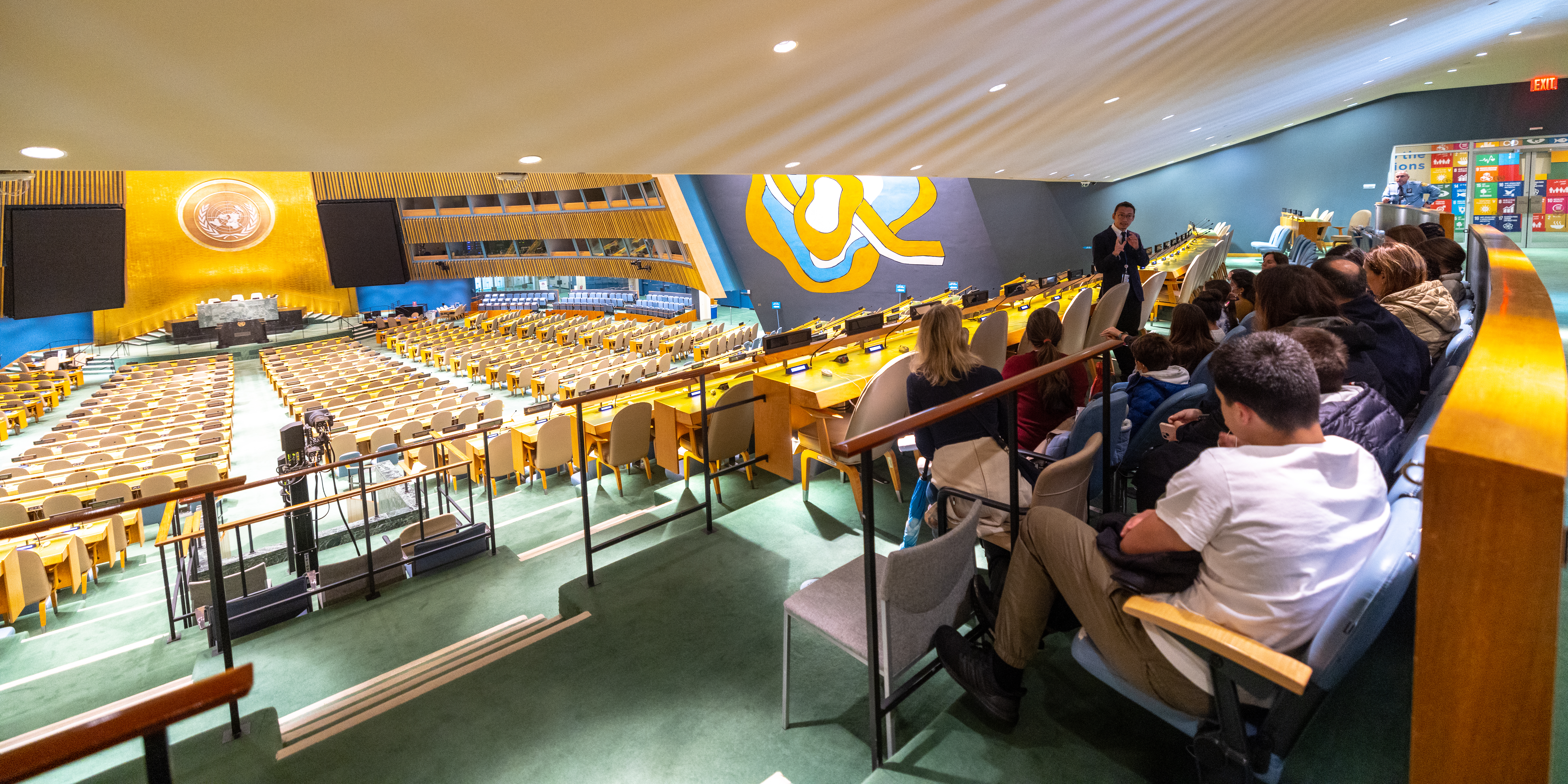 un headquarters tour