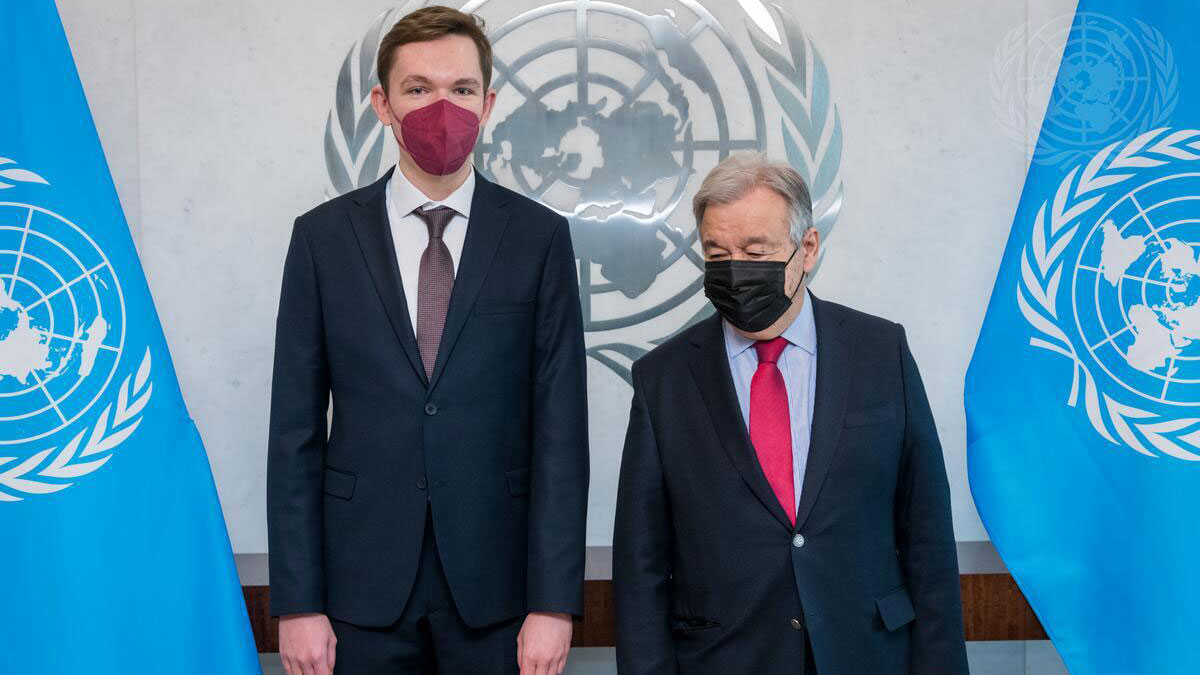 photo of Secretary-General António Guterres with Vladislav Kaim