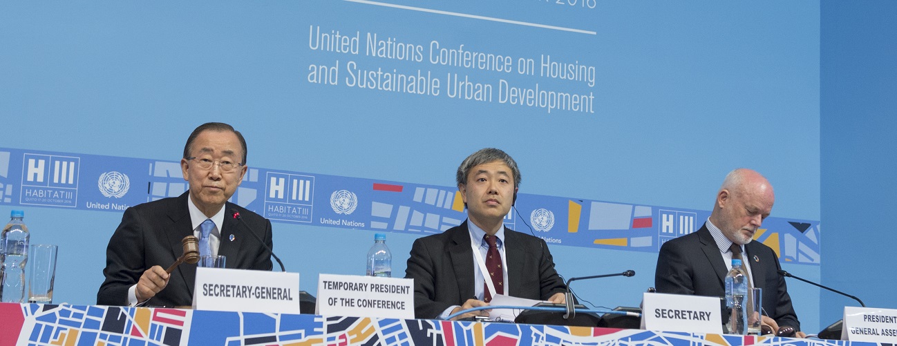 Le Secrétaire général Ban Ki-moon préside l'ouverture de la Conférence des Nations Unies sur le logement et le développement urbain durable, HABITAT III.