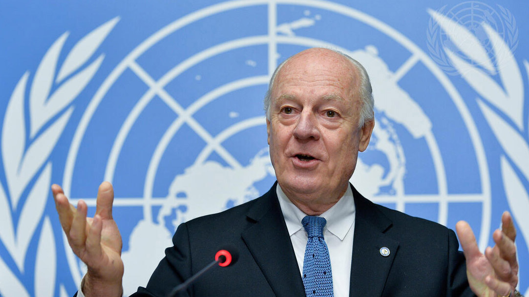 Staffan de Mistura at a press conference