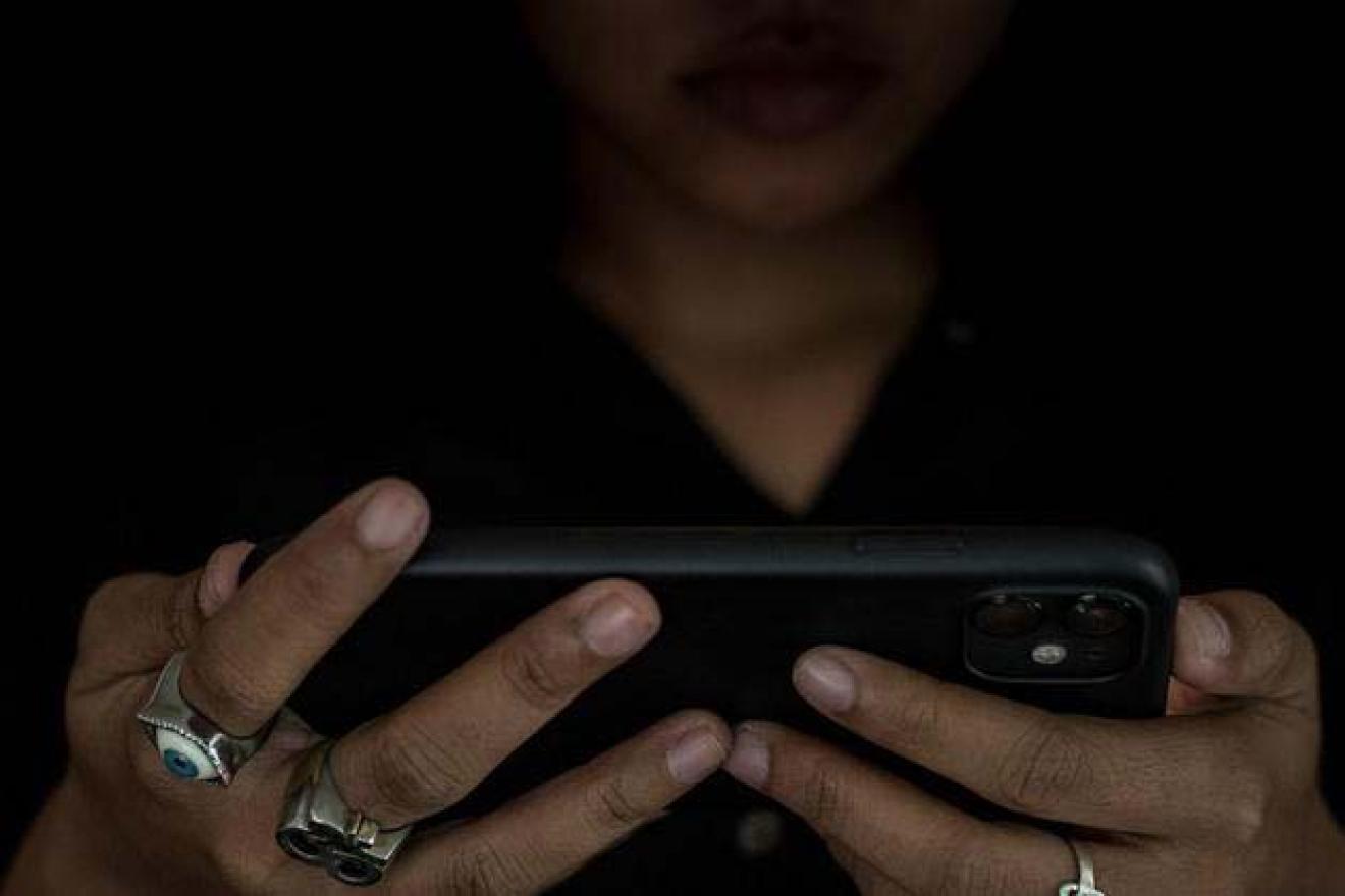 woman with cell phone