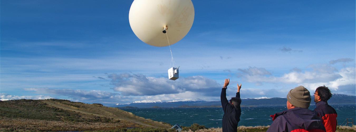 Lancer de sondes d'ozone dans le ciel.