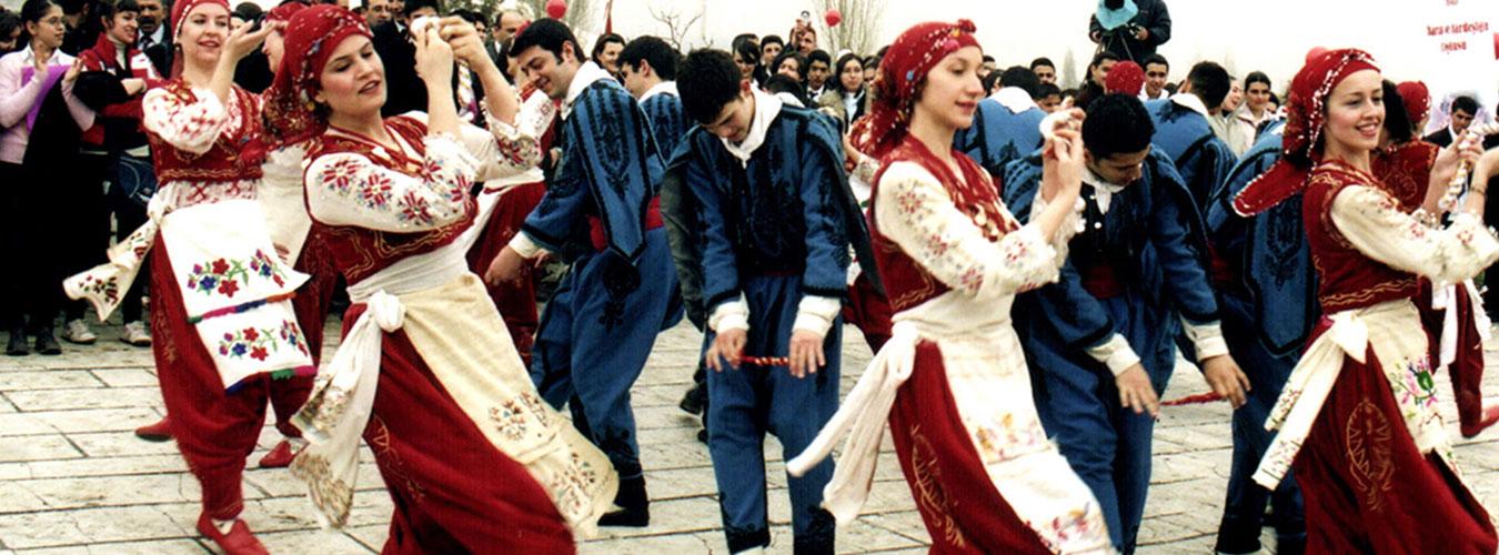 Célébration du Novruz en Turquie en 2005.