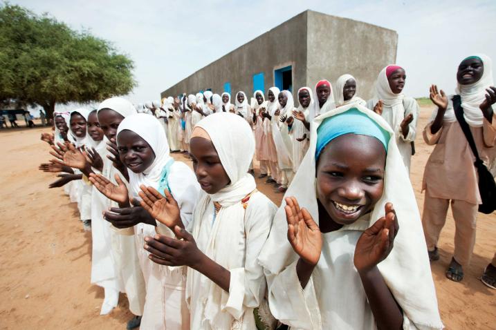 Inauguration d’une école à Kuma Garadayat (au nord du Darfour) dans le cadre des projets à impact rapide de la MINUAD.