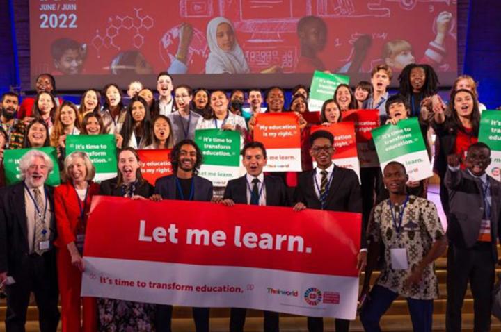 Young people at the Pre-Summit with UNESCO Assistant Director-General for Education, Stefania Giannini, and Special Advisor to the Secretary-General for the Summit, Leonardo Garnier. 