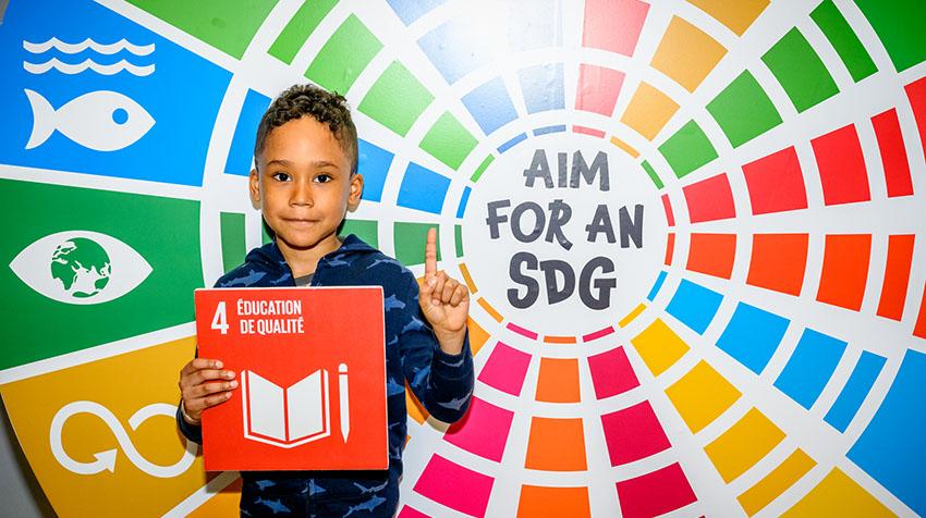 © UN Photo/Loey Felipe. Young Child's visit to the UN headquarters on UN kids day