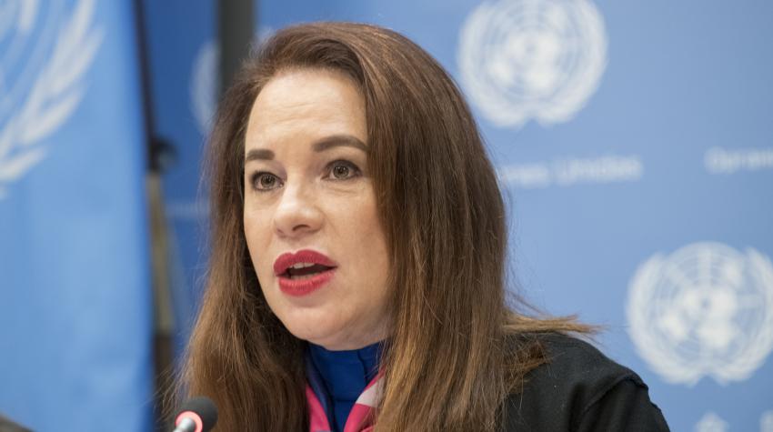 大会第73届会议主席玛丽亚•费尔南达•埃斯皮诺萨向媒体简要介绍了“妇女当权”这一高级别活动。摄于纽约，联合国，2019年3月12日。联合国图片/Mark Garten