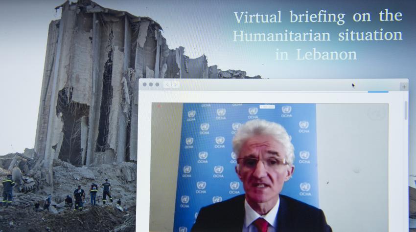 主管人道主义事务副秘书长兼紧急救济协调员马克•洛科克主持关于黎巴嫩人道主义局势的线上简报会。摄于纽约联合国，2020年8月10日。联合国图片/Eskinder Debebe