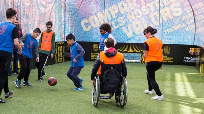 La Fundación Barça: el deporte al servicio del desarrollo social | Naciones  Unidas