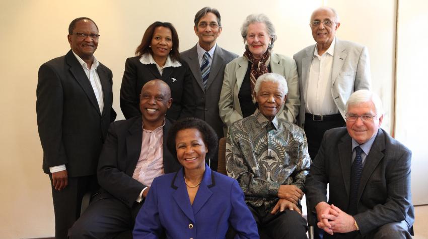 Members of the Board of the Nelson Mandela Foundation with Madiba. ©Nelson Mandela Foundation-Debbie Yazbek