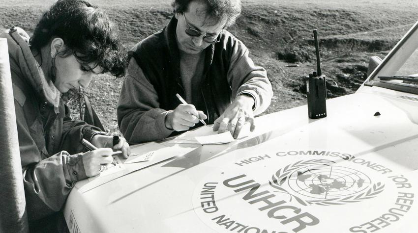 In December 1996 Vincent Cochetel was Head of UNHCR’s sub-office in Vladikavkaz, southern Russia. In this photograph he is monitoring a repatriation movement from the Republic of Kabardino-Balkaria, via Nazran, the capital of Ingushetia.