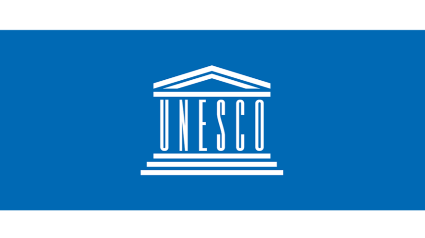 unesco_logo_ver_blue_engv2.png?itok=V9rFwC-X