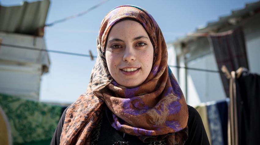Asma’a Adnan Saied, 23, Syrian refugee in Zaatari refugee camp, Jordan, studying English Literature at a university thanks to a DAFI scholarship (Albert Einstein German Academic Refugee Initiative). 