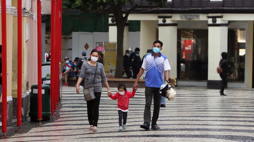People wearing face masks in China as a protective measure (Photo: UNFPA China)