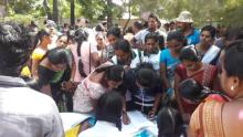 Evacuation centre registration during early warning drill, part of the Indian Ocean Wave 2018 (IOWave18) for Sri Lanka, an Indian Ocean-wide tsunami warning and communications exercise, 5 September 2018. Photo provided by author.