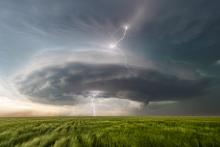 "Chaos over Kansas", United States, WMO 2022 Calendar Competition. Many of the impacts of climate change are experienced through water-related events, including intensified storms. Frédéric Couzinier