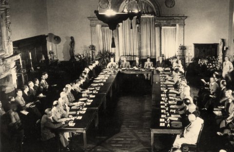1944 -1945: Conferencia de Dumbarton Oaks y Yalta 