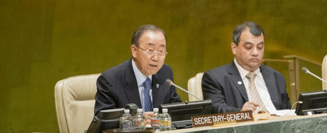 Secretary-General Ban Ki-moon (left) addresses the opening session of the Fourth World Conference of Speakers of Parliament. UN Photo/Rick Bajornas