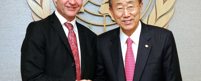 Photo: Ban Ki-moon (right) meets with Erik Solheim, then Minister of the Environment and International Development of Norway, in 2010.