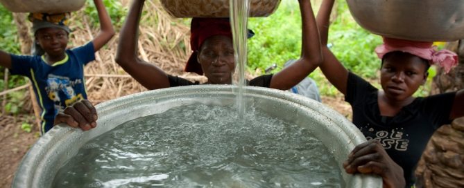 Photo: Accessing safe and clean water in Woukpokpoe village, Benin.