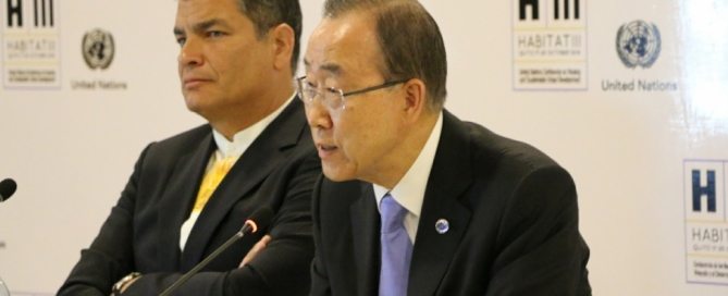 Photo: Ban Ki-moon speaks at a press conference with Ecuador President Rafael Correa.
